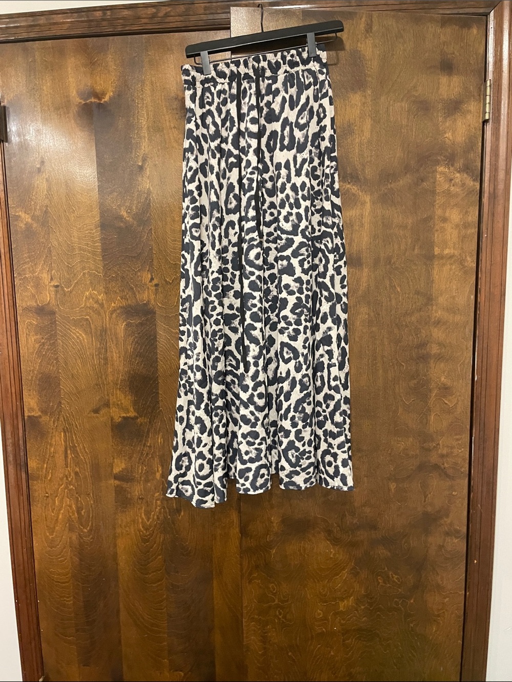 Leopard Print Flowing Women's Skirt - Black & Cream